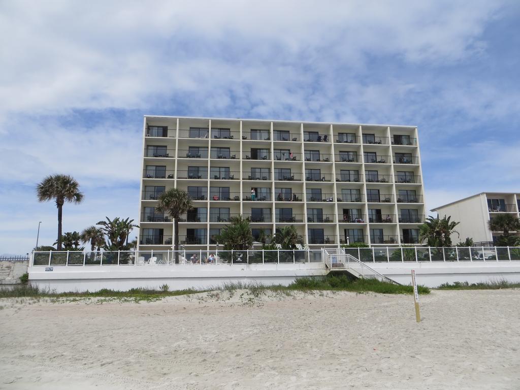 Days Inn By Wyndham Daytona Oceanfront Daytona Beach Exterior foto